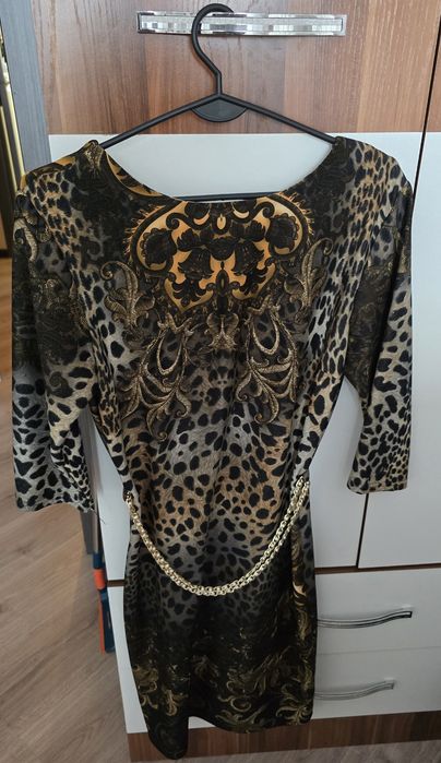 Отдам женскую одежду на 42-44 размер