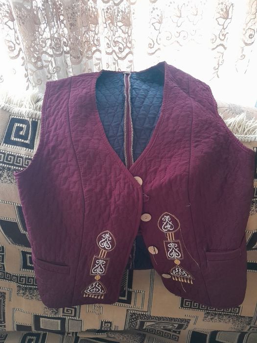Жилетка женская.