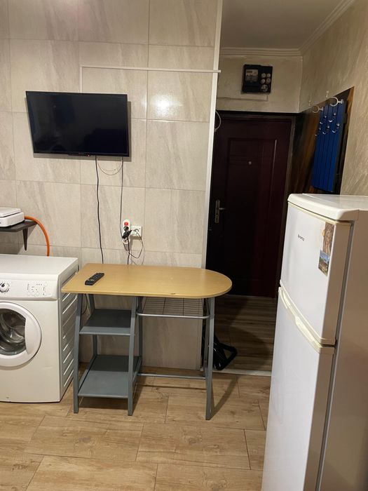 Vand garsoniera confort 3 etaj 2 in Confectii langa universitate