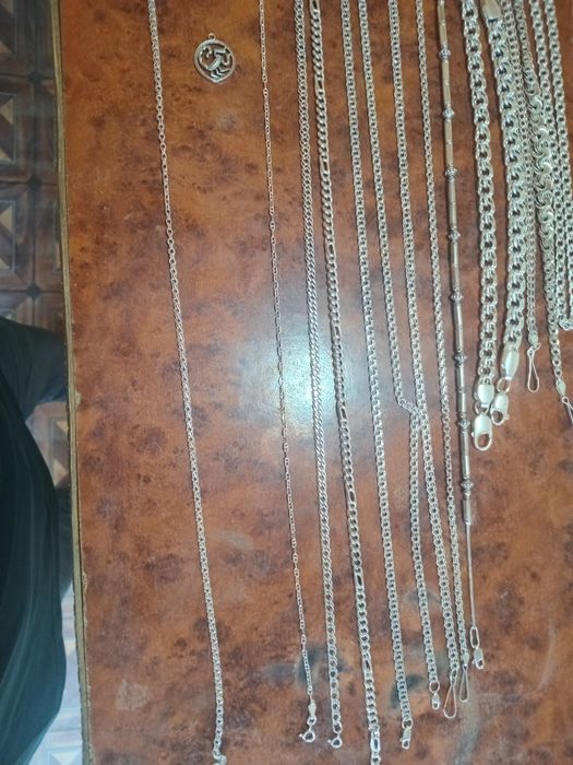 Цепочки 45000 сум за грамм.  Zanjirlar 45000 soʻm grami