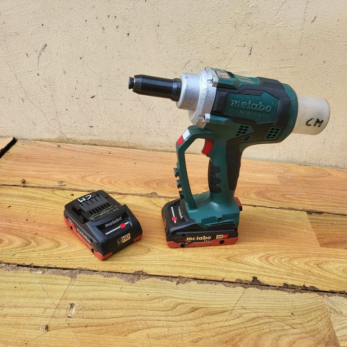 Pistol  popnituri metabo NP 18 LTX