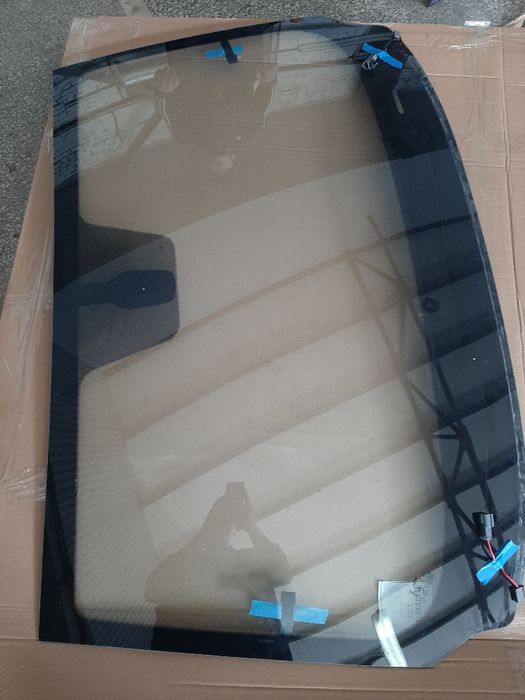 Стекло лобовое чери 4 ,7 и 8