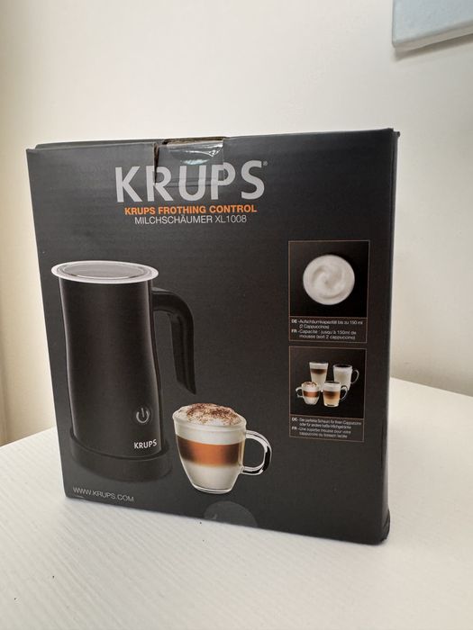 Espressor automat Krups Coffee Crush + Aparat spumare lapte Krups Frothing Control XL1008
