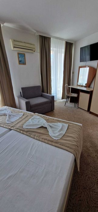 Дава се под наем Хотел в Китен - 1100 кв.м за 26000 € - Снимка #3