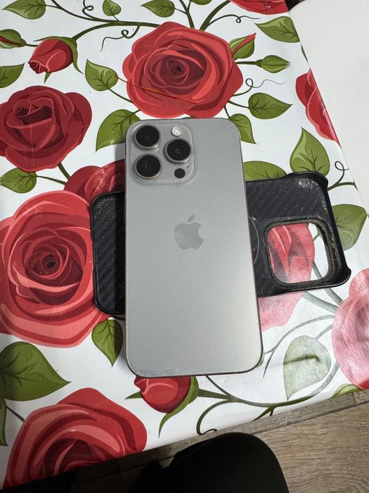 iPhone 15 pro  256 Gb Natural Titanium.Capacitate Baterie 86%