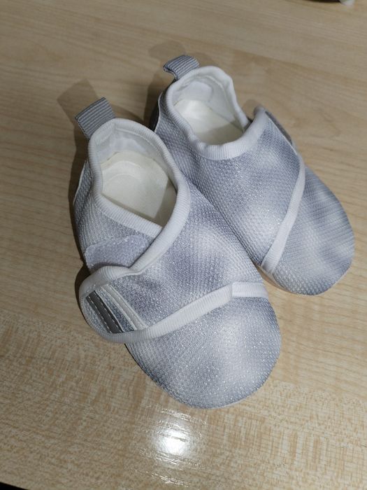 Обувь на девочку 22 размер