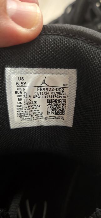 Adidași Jordan nr 39 Folosiți