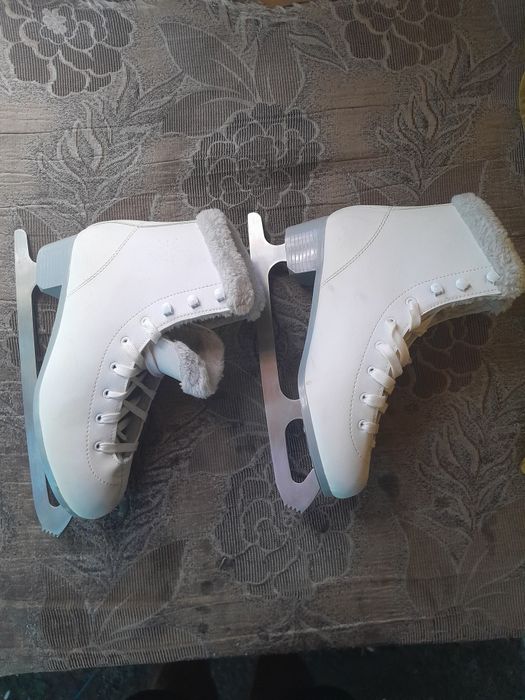 Patine gheata ca noi m41