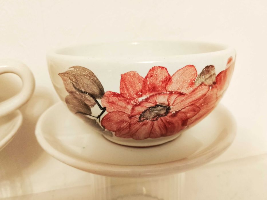 Сервиз за чай и кафе.Винтидж.Отличен за подарък.