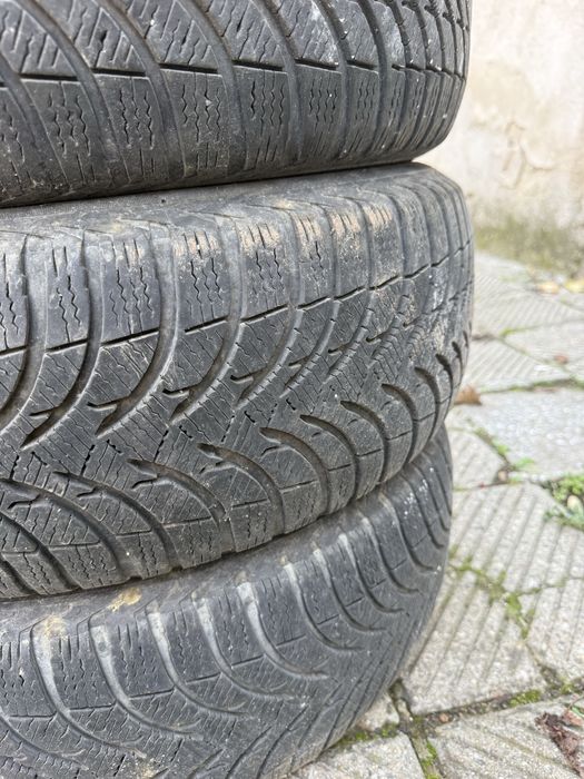 215 60 16 MICHELIN дот1812 зимни