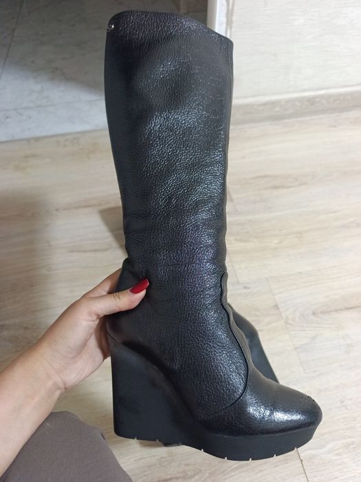 Продам сапоги Fabi