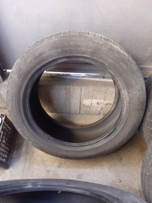 Авто шины на машине