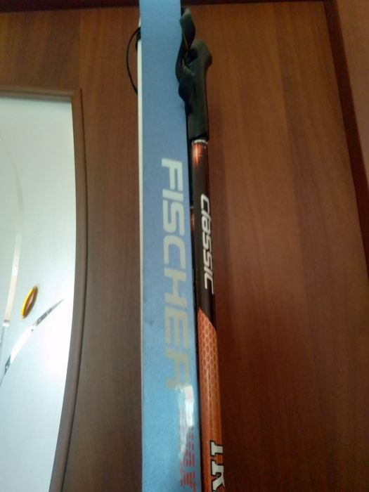 Продам лыжи в комплекте