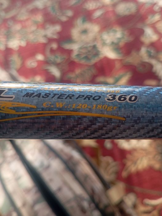 Qarmoqlar sotiladi. Navigator 4.5 m va 3.6m