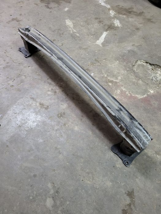 Vând intaritura spoiler spate pt wolkswagen golf7 2019