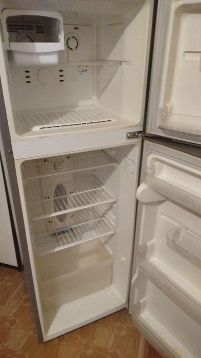 Продам холодильник LG