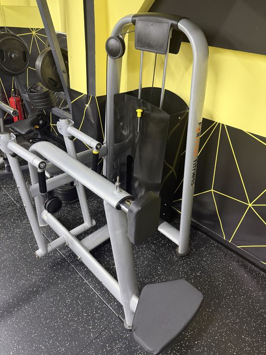 Продават се  машина за гръб и кростренажор- комбиниран