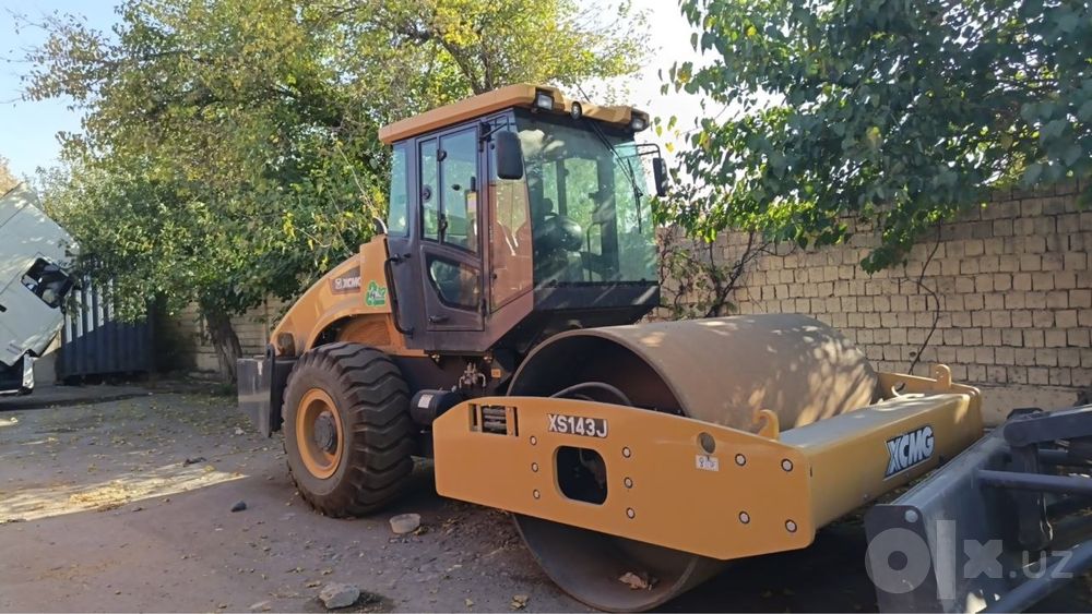 Greyder  va katok  xizmati   XCMG Gr165  va XCMG XS143  услуга грейдер