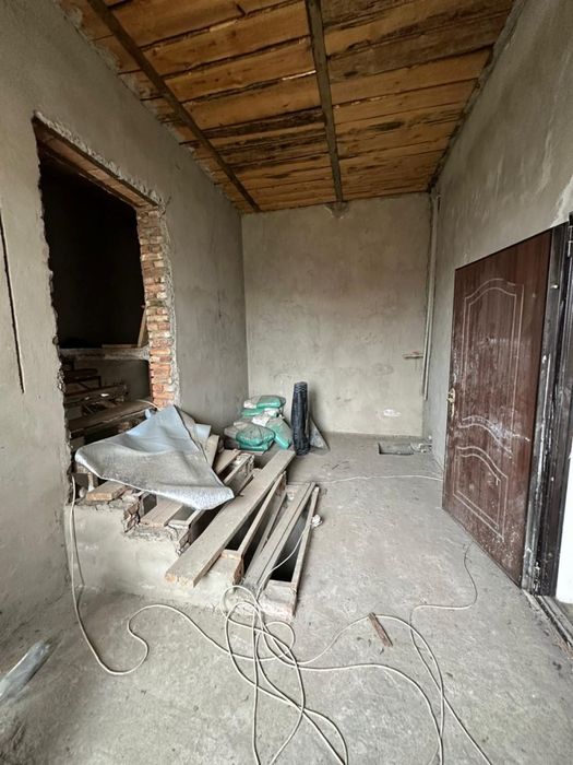 Продам дом, 3 этажа, элитный район