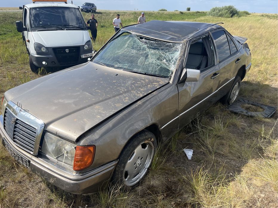 Продам мерседес 124