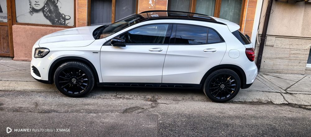 Mercedes GLA 200  PANORAMA