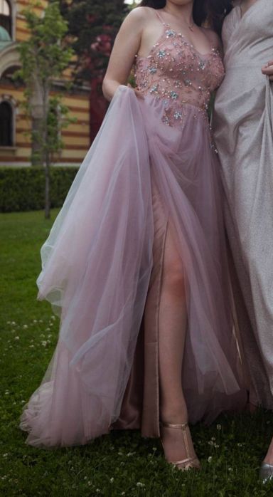Абитуриентска рокля - розова (пудра)