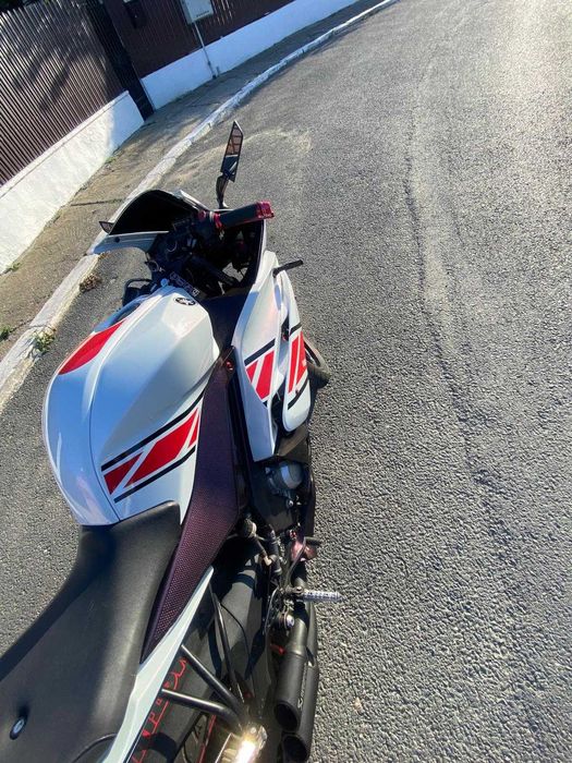 Yamaha Yzf R-125