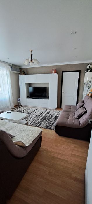 Продам квартиру 4 комнатную