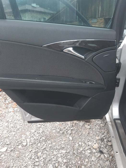 Полу кожен салон Мерцедес w211 комби
