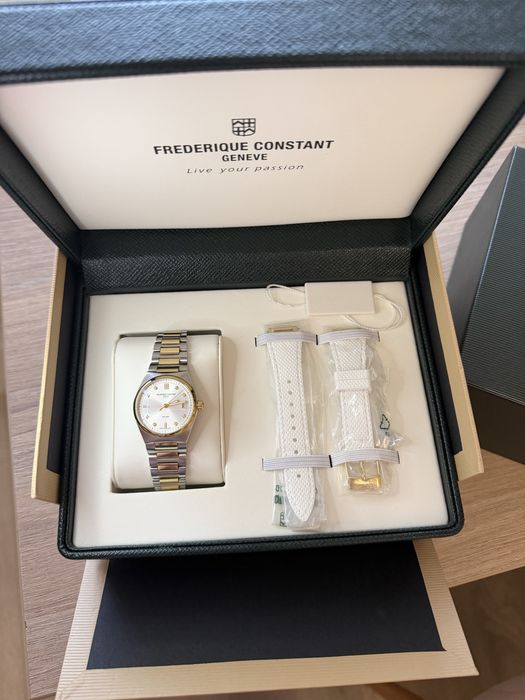 Часовник Frederique Constant