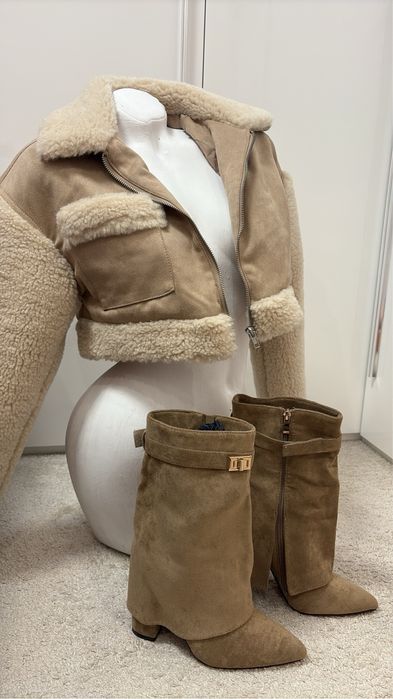 Ново! Късо яке S размер в светло бежово