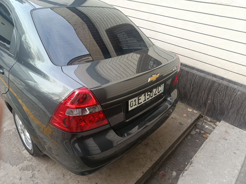 Нексия 3 сотилади