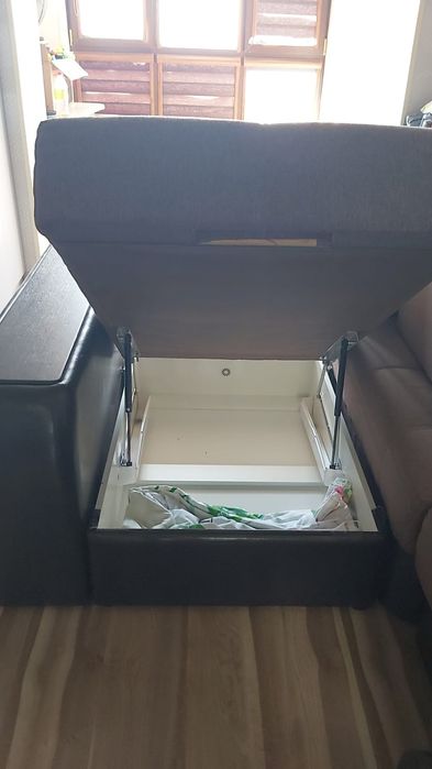 Продам диван 2.5 на 2 метра. 390 000