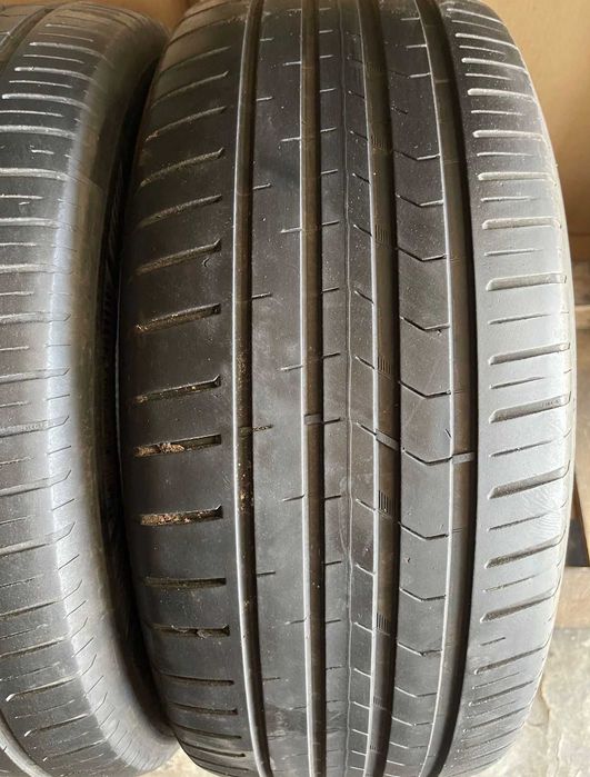 235/55 R17 Vredestein Ultrac Satin Dot 2121