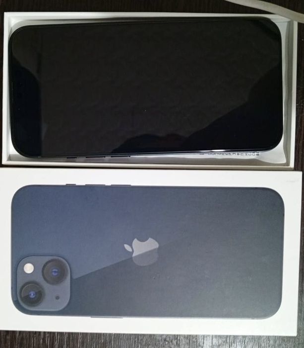 Срочно продам Айфон 13