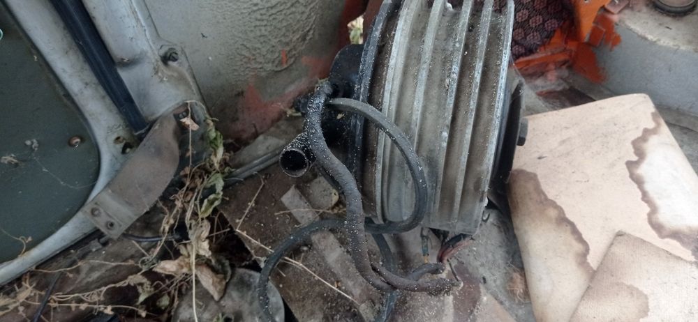 Zaz 965 на части.