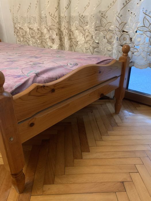 Единично легло - масив