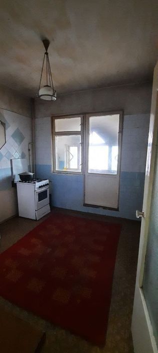 Ц-6 Продается 4 комнатная квартира метро Минор