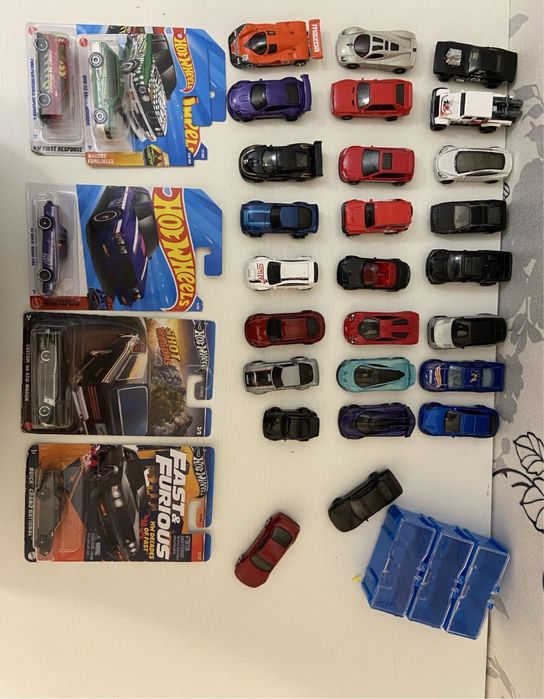 Машинки  хот вилсы