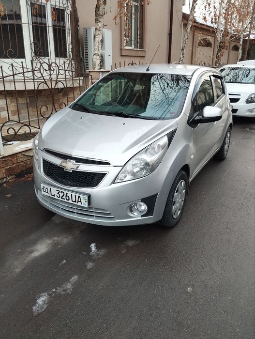 2015 спарк сотилади