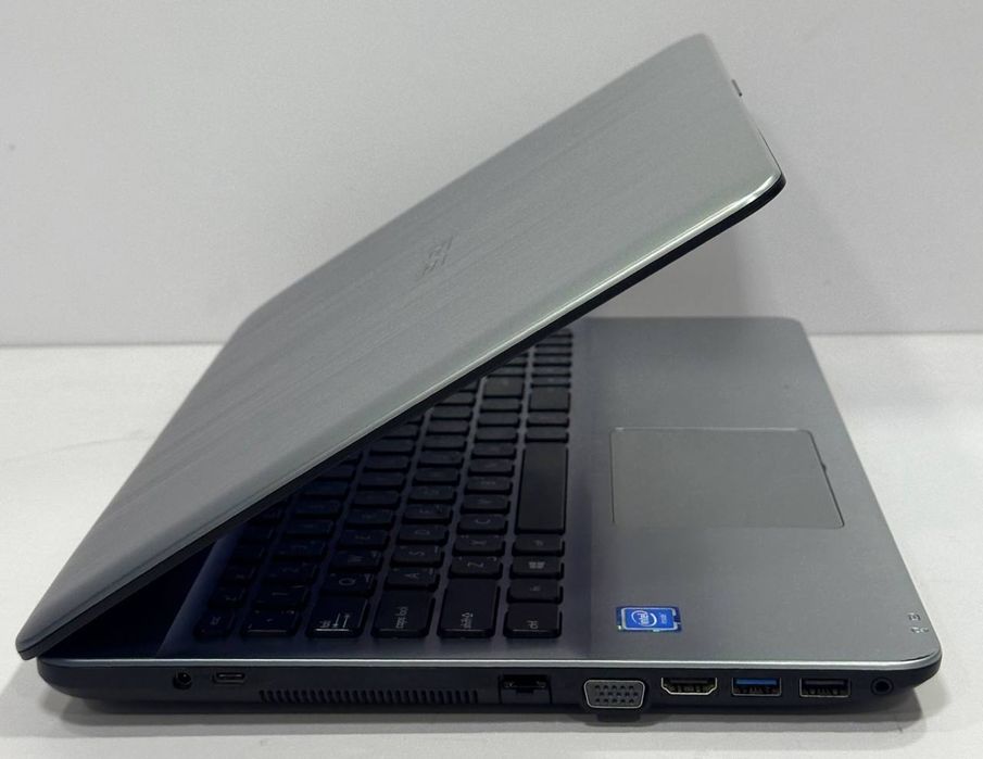 Asus celeron N3350
