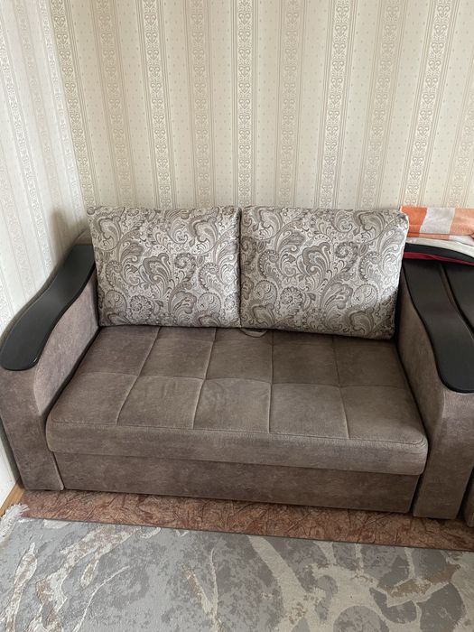 Продается отличный диван
