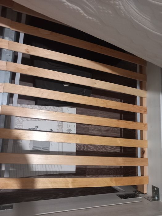 Кровать IKEA 187х207см