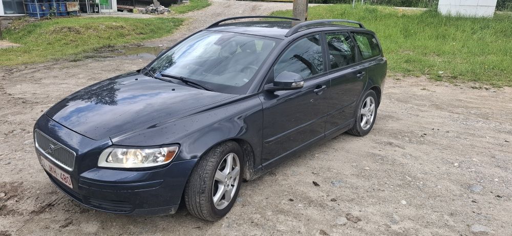Vând Volvo v50  Diesel
