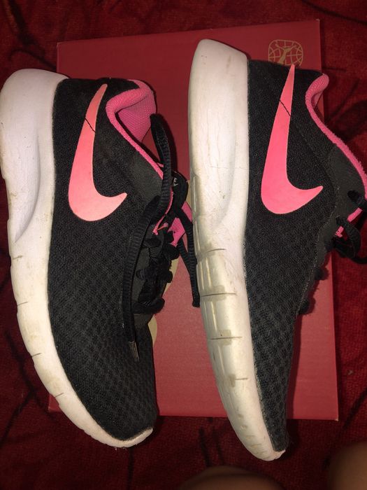 Adudasi nike fetite
