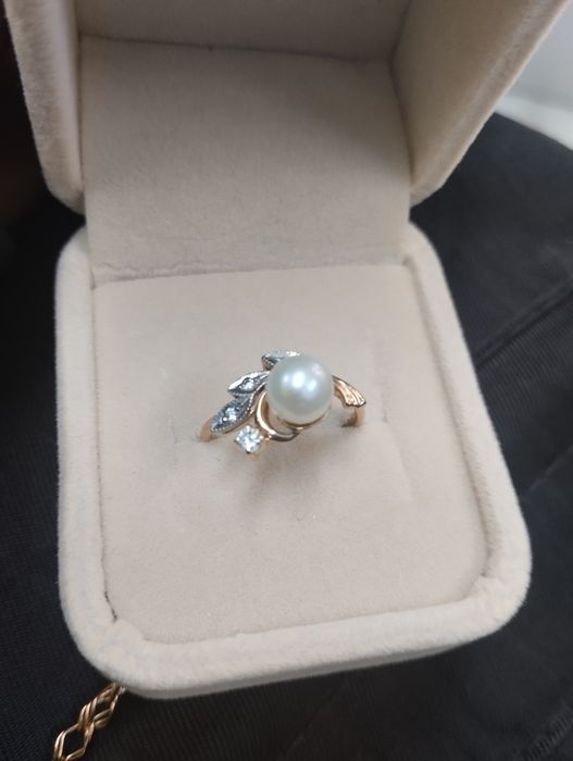 Кольцо с жемчугом