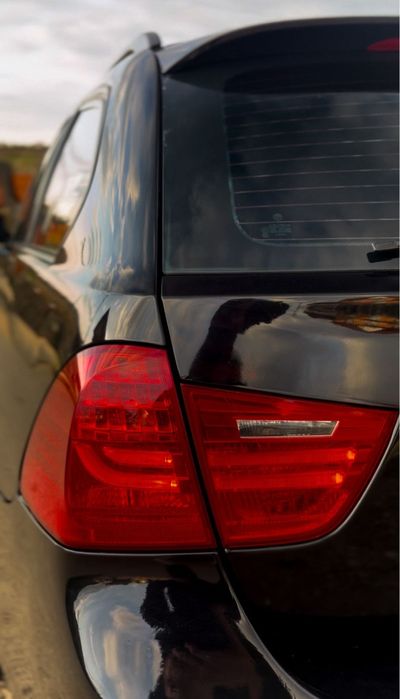 BMW 318d Touring (E91) LCI – M-Packet 
​Vân