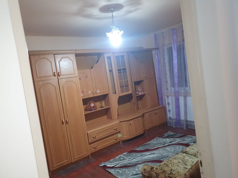 Închiriez ap 2 camere