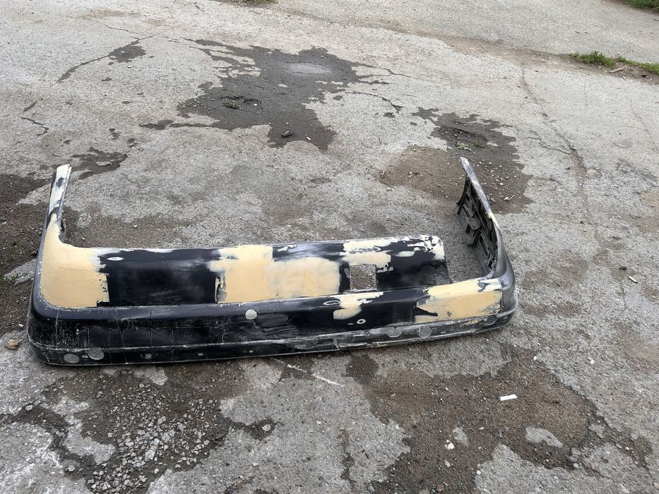 Продам бампер на  бмв е34 . Под покрас