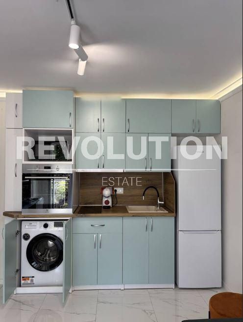 Дава се под наем Двустаен апартамент в Варна, Чайка - 41 кв.м за 625 € - Снимка #1